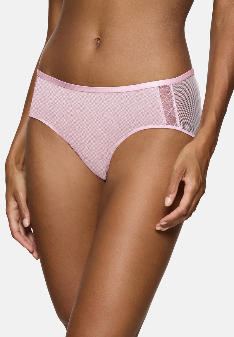 Helle pink Unterwäsche mit glatter Textur, ausgestattet mit einem Netz-Seitenpaneel und einem festen Bund. Dezenter Glanz im Stoff.