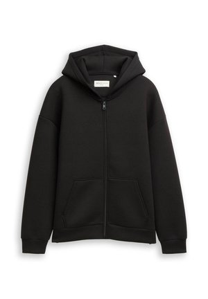 Sudadera con cremallera negra hecha de una tela suave, que cuenta con capucha, mangas largas y dos bolsillos delanteros. Diseño minimalista sin patrones.