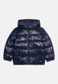 Neselectat, refined navy