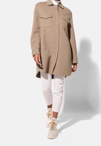 MADELEINE Cappotto corto - taupe