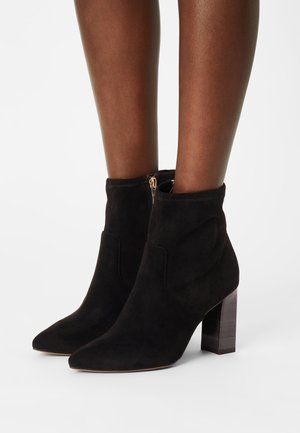 Caprice, Bottines - black