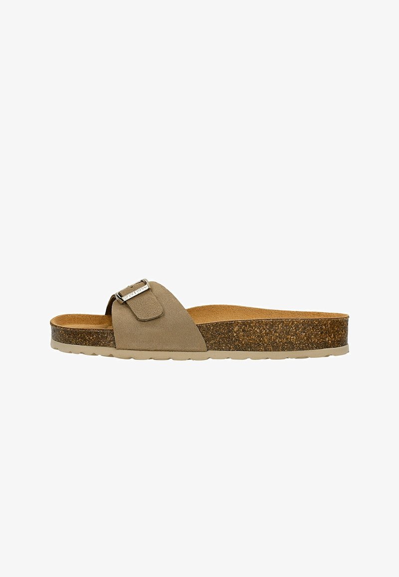 Sandale slide en daim beige avec boucle métallique réglable, semelle de liège et semelle en caoutchouc clair.
