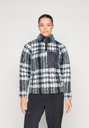 Fleece-Pullover mit einem schwarz-weißen Karomuster, hohem Kragen, halber Reißverschluss vorne und einer Brusttasche aus solidem Schwarzmaterial.