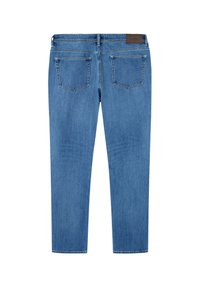 Jeans de mezclilla azul con una cintura de altura media, diseño de cinco bolsillos y detalles de costura sutiles. Los bolsillos traseros presentan un diseño de tapa clásica.