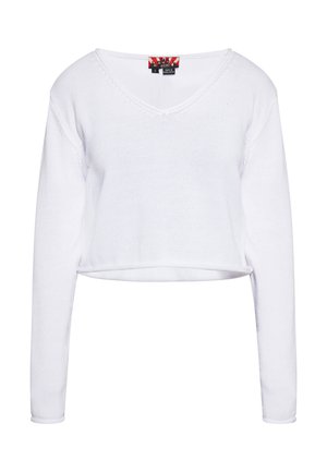 Weißer gekürzter Langarm-Strickpullover mit V-Ausschnitt und kleinem Markenlabel innen am Kragen.