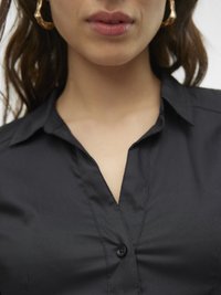 Vero Moda VMLADY - Skjortebluse - black