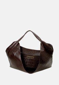 Borsa in pelle marrone con stampa cocco, dalla forma morbida e sfilacciata. Presenta doppi manici e una tasca interna con zip. Marchio dorato all'interno.