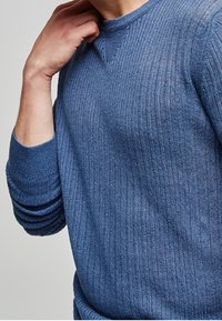 Baldessarini Svetr - blue