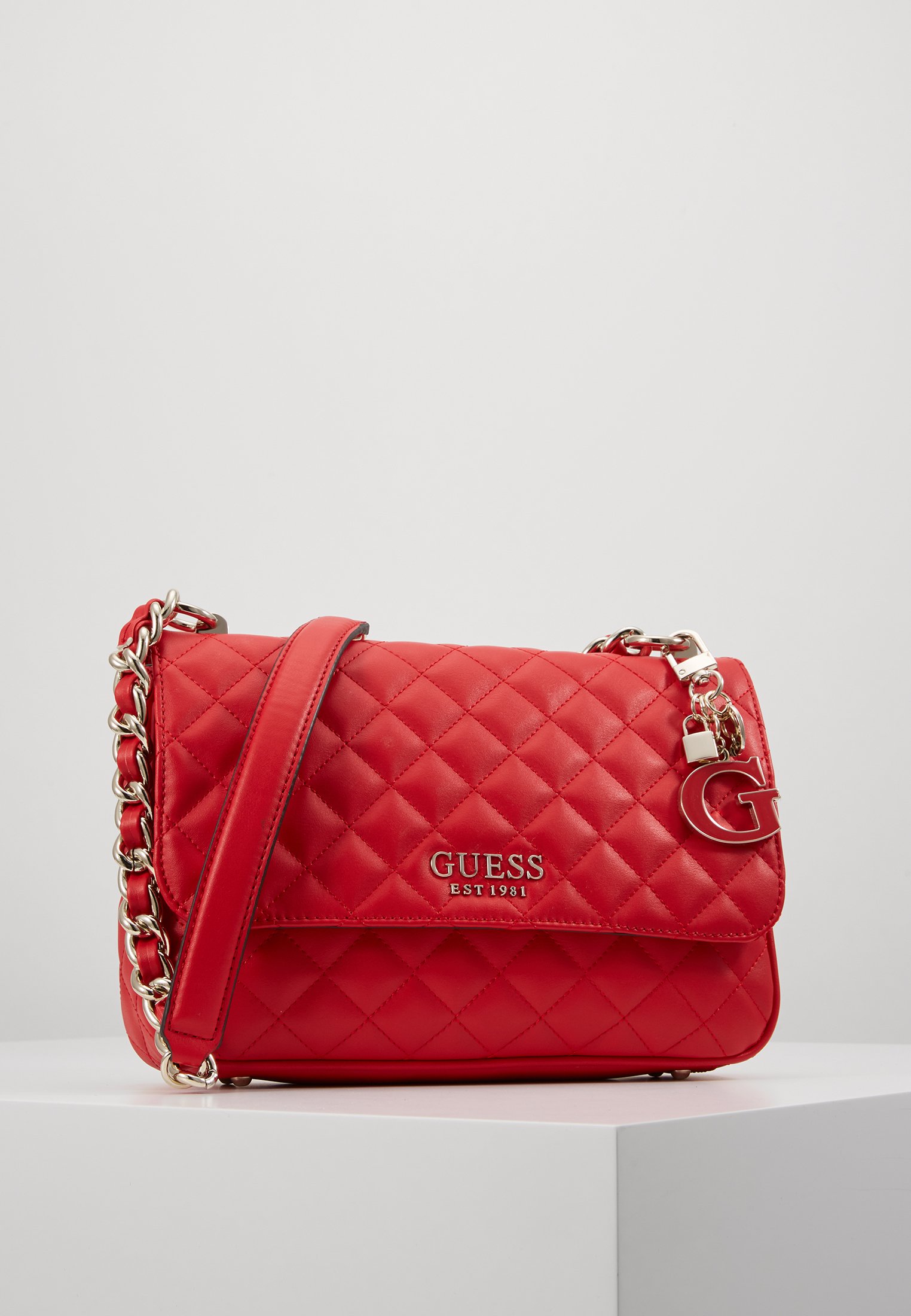 Guess MELISE SHOULDER BAG Handväska redröd Zalando.se Guess MELISE SHOULDER BAG Handväska blacksvart Zalando.se