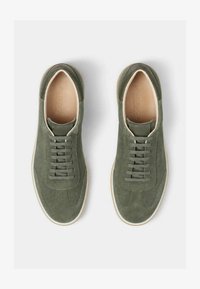 Sélectionné, olive green - suede