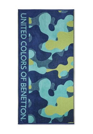Towel with blue, teal, and green abstract camouflage pattern featuring "United Colors of Benetton" text along one vertical side.