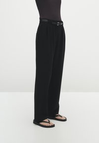 Massimo Dutti Pantaloni - black