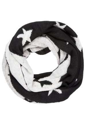 Sort-hvid strikket infinity-sjal med store stjerne mønstre, arrangeret i en sløjfe på en hvid baggrund.