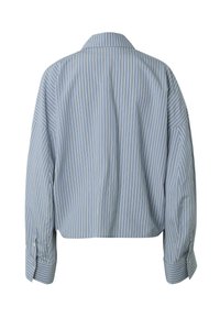 Niebiesko-biała, pionowo prążkowana koszula z długim rękawem, kołnierzykiem, zapięciami na guziki na mankietach i luźnym krojem, pokazana od tyłu.