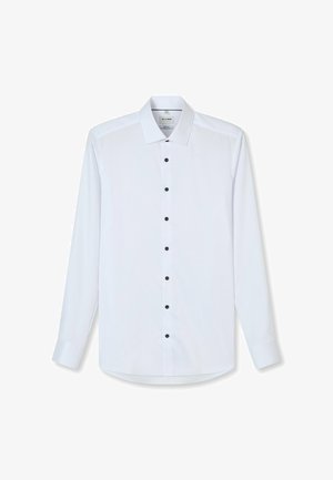 Weißes Langarmhemd mit einem Button-Down-Kragen, das schwarze Knöpfe vorne und einen abgerundeten Saum hat. Glatter, knitterfreier Stoff.