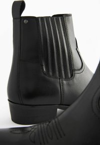 Next REGULAR FIT - Kovboju/motociklistu tipa puszābaki - black