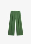 FLOWING TOTAL LOOK PANTS - Kalhoty - dark green