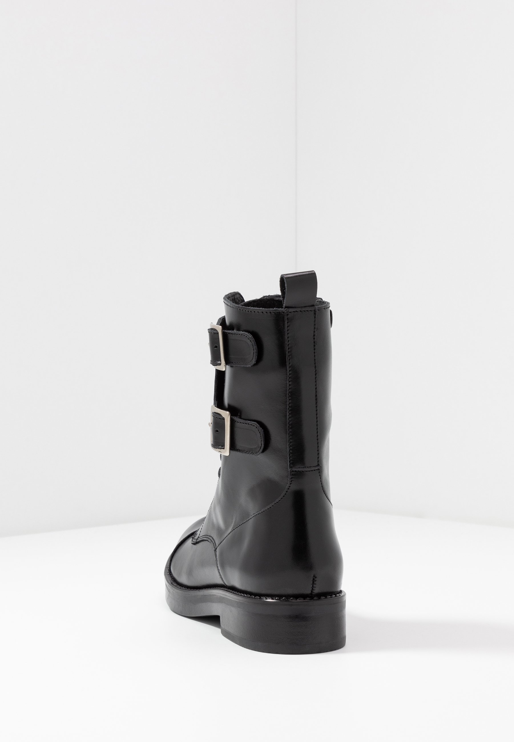 bottines jonak lacets