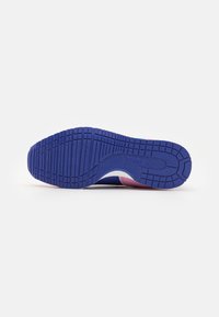 Puma CABANA RACER 20 UNISEX - Tenisky - white/lapis lazuli/mauved out/cool cucumber