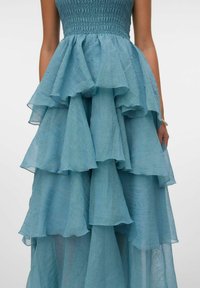 Vero Moda VMDELILAH SMOCK RUFFLE - Oblačila za posebne priložnosti - dusty turquoise