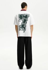 Bershka - SHORT SLEEVE - Majica kratkih rukava s printom - white Minijatura 1
