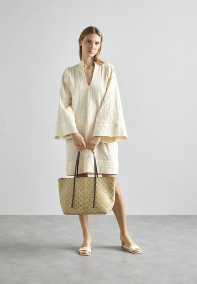 By Malene Birger ABIGAIL - Borsa a mano - incense