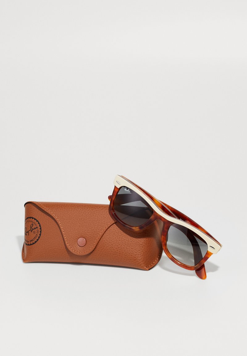 Ray-Ban WAYFARER UNISEX - Sunglasses - beige on havana  display picture 3