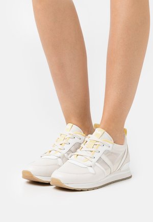 DASH TRAINER - Sneakers laag - cream
