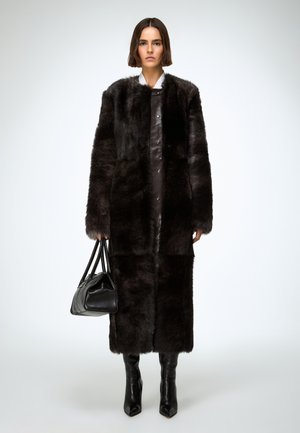 Abrigo de invierno - brown