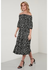 LELA Slim Fit - Dnevna haljina - black lepoard