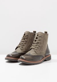 s.Oliver Nilkkurit - khaki