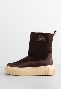 GANT Platform-nilkkurit - dark brown