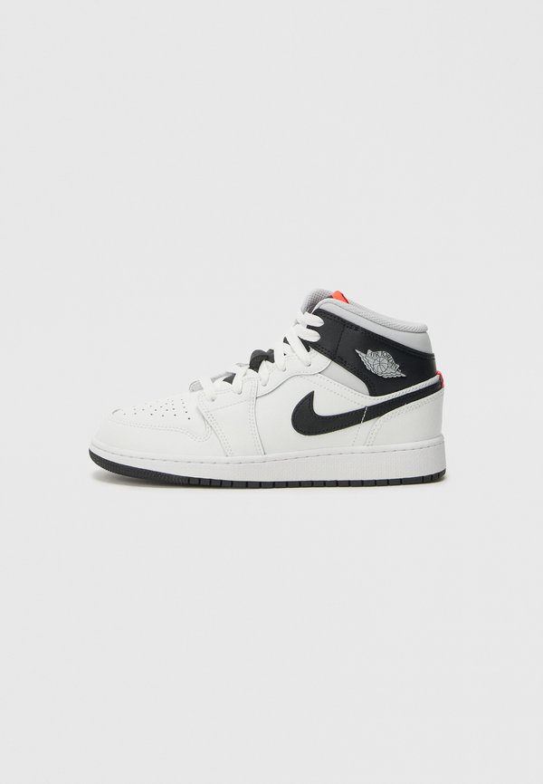 Buty Nike Air Jordan 1 Mid rozmiary 36,5-40