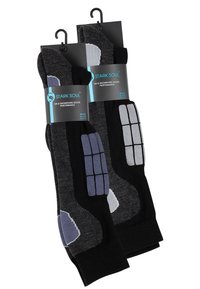 Chaussettes de ski et de snowboard noires et grises avec des zones rembourrées contrastantes en gris clair, accompagnées d'étiquettes indiquant la marque et la taille.