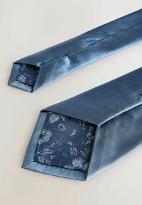 WIDE SET - Ozdobná vreckovka - blue