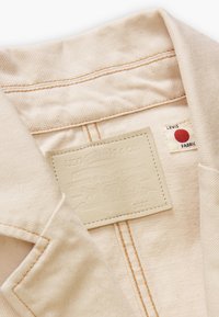 Levi's® MOJ Trenchcoat - soft ecru