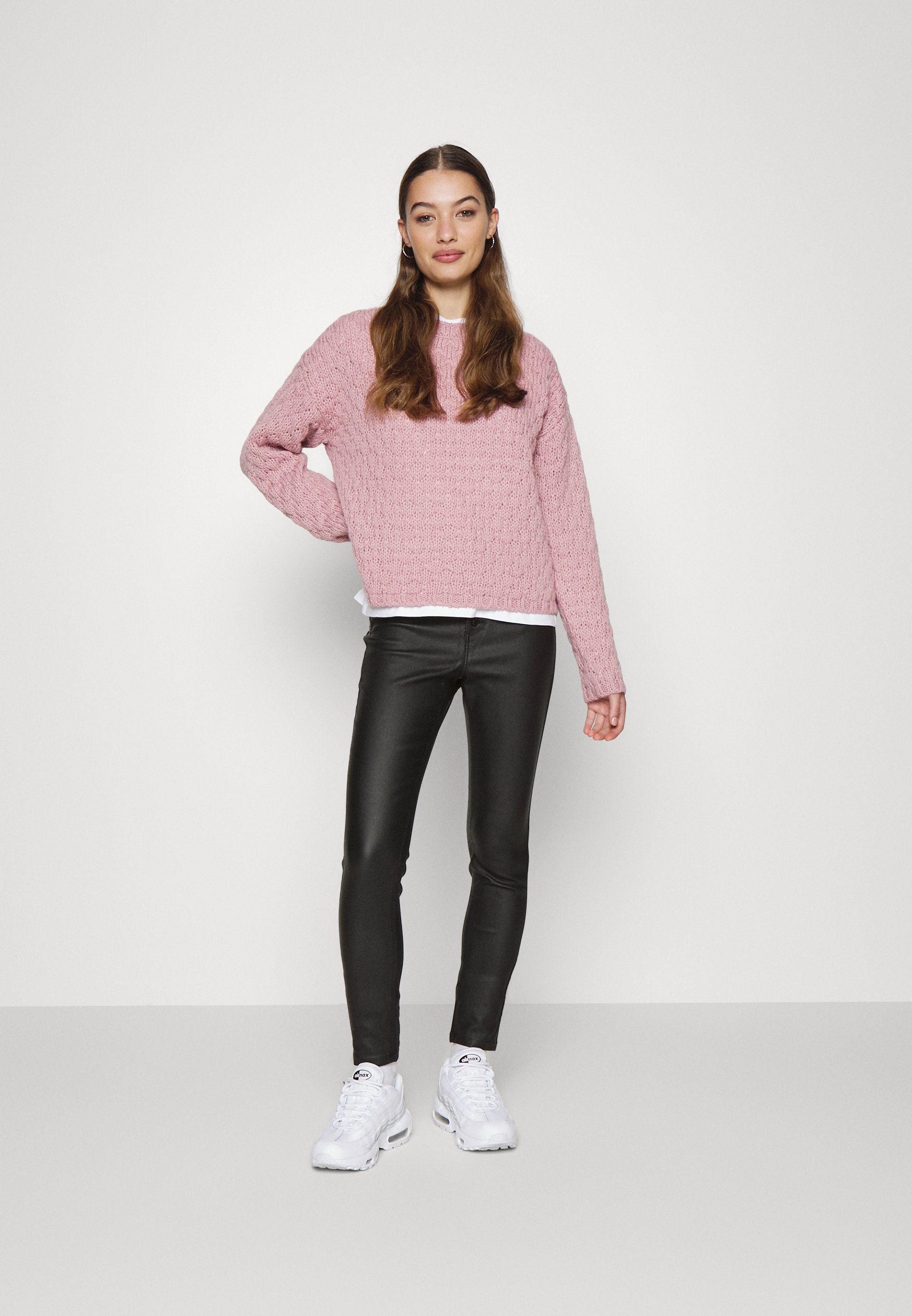 Vero Moda VMJOY TAP COATED - Jeans 
