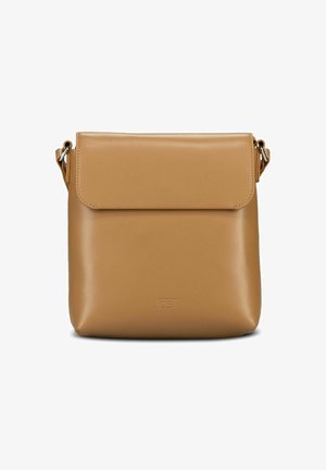 Sac bandoulière en cuir camel avec fermeture à rabat, bandoulière réglable et logo embossé discret au centre avant.