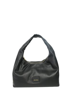 Borsa a mano in pelle morbida nera con una tracolla singola, cerniera dorata e una piccola etichetta frontale con la scritta "Biasia."