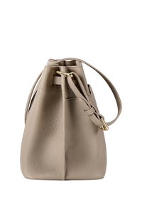 Beige læder bucket taske med en struktureret overflade, snøret top og skulderrem. Har guldfarvede metaldetaljer til lukning.