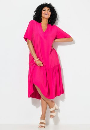 FLOUNCE PANEL SHORT SLEEVE  - Jurk - pink