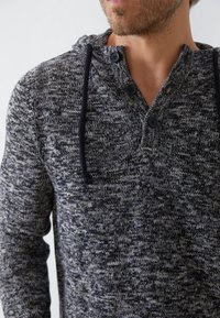 Pier One Mikina s kapucí - mottled grey