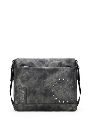CON CREMALLERA Y TACHAS - Bandolera - black