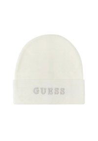 Kremo spalvos megztas kepurė su sulenktu kraštu, kuriame yra pilkai siuvinėtas "GUESS" logotipas. Minkšta tekstūra, apvalios formos.