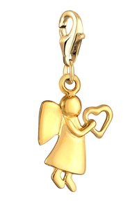 Charm de ángel en tono dorado sosteniendo un corazón, con alas detalladas y un cierre. Textura suave con un acabado pulido.