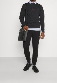 Tommy Hilfiger Felpa - black