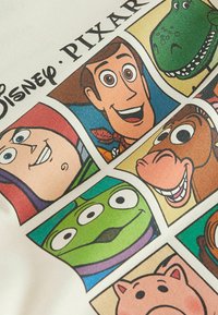 Next TOY STORY SHORT SLEEVE REGULAR FIT - Tricou cu imprimeu - ecru cream