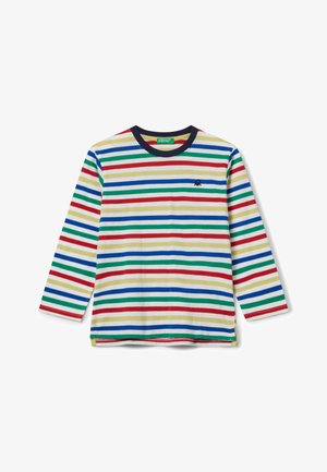 T-shirt a maniche lunghe color crema con righe orizzontali multicolori (rosso, verde, blu, giallo). Presenta un colletto blu navy e un piccolo logo sul petto.