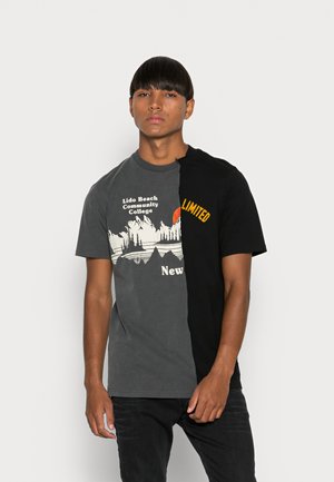 JUSPLIT - T-shirt con stampa - black