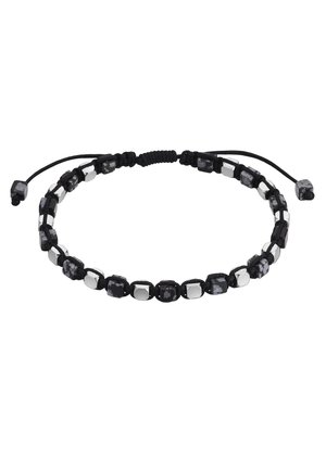 Bracelet en cordon noir avec perles carrées noires et argentées alternées, fermoir à nœud coulissant réglable avec extrémités perlées.
